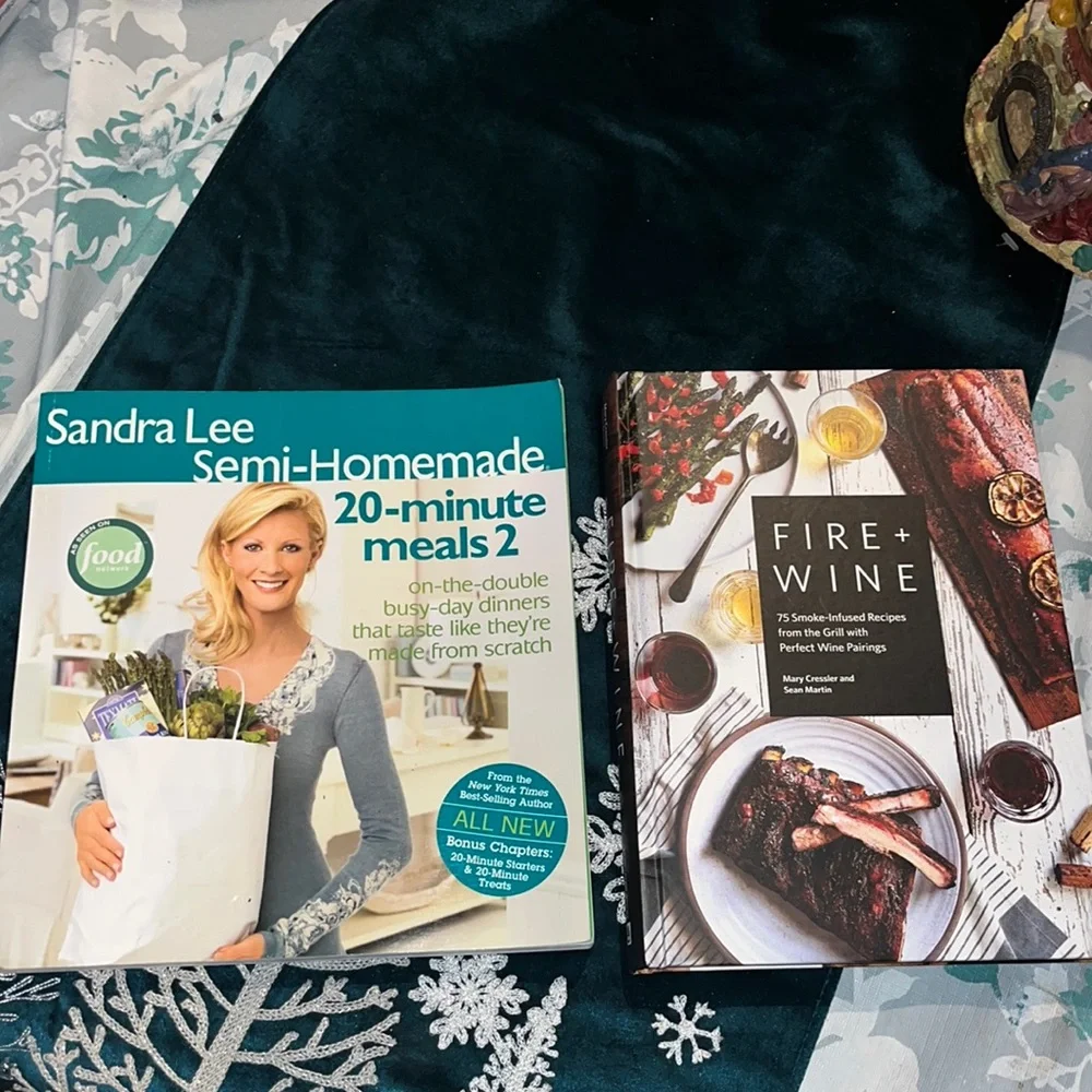 2 Cookbooks Paperback Sandra Lee 20 Minute Meals and Hardback Fire & Wine EUC